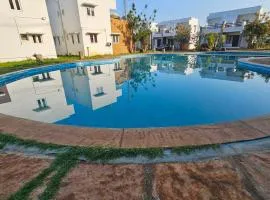 2 BHK Private Villa - Air Conditioned - Free Wifi - Swimming Pool - No Alcohol Zone - Easy Stays Yelagiri