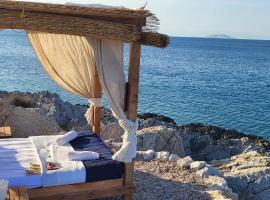 Aponisos island, hotel with jacuzzis in Megalochori