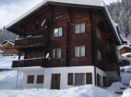 Ferienwohnung im Chalet Boubou, ski resort in Wiler