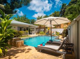 Felicie Cottage & Residence, cabin in Anse Royale