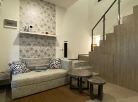 Mely&rsquo;s Tiny Home, caba&ntilde;a o casa de campo en Samporo