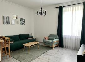 DOWNTOWN APPARTMENTS: Karağandı şehrinde bir otel