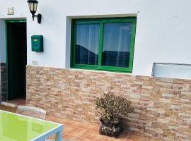 Apartamento La Dehesa, hotel i Uga