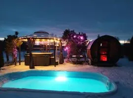 Dom na Mazurach z jacuzzi, balią i sauną