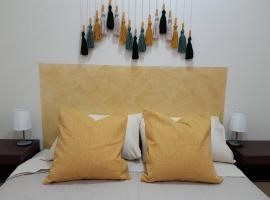 Cómodo monoambiente en Cala Cala, hotel en Cochabamba