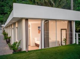 Hostal Las Palmeras, hotel in Los Anteojos