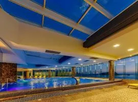 Luxury one bedroom apartment in beachfront apart Hotel