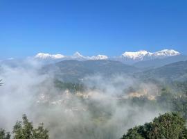 Himalaya Serene View Guest House & Farm Stay, hotel en Deorāli
