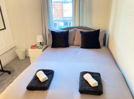 Kisobi Home Bedroom 2, hotel barato en Hull