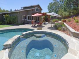Gorgeous! Nicest Part of San Jose, Almaden, holiday home in San Jose