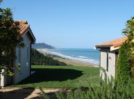 Ocean Beach Home, hotell sihtkohas Matapihi