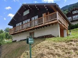 Chalet familial spacieux et lumineux à 5 min du centre, avec balcon, Wi-Fi, proche des pistes - FR-1-342-312