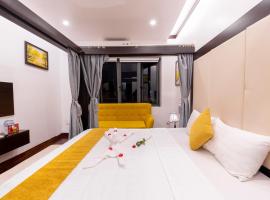 Hanoi Cozy Legend Hotel: Hanoi, Imperial Citadel yakınında bir otel