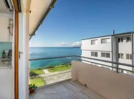 On The Esplanade - Close to beach & Cronulla mall with Aircon