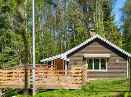 Beautiful Cabin by Mjøsa., hotel with parking in Stange