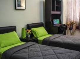 Staff Guest House, hôtel à Igricetanya