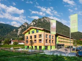 Explorer Hotel Berchtesgaden – hotel w mieście Schönau am Königssee