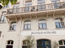 Boutique Hotel No5, hotel cerca de Bellevue Cafe, Bergen op Zoom