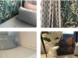 Just For Sleep-daily stay 20h to 10h Apres votre arrivee dans le batiment d'entree, contact I'hote via le message ici de reservation pour l'enregistrement I'entree dans la propriete sans I'approbation est interdite-Resevation d'un tiers est inacceptable-