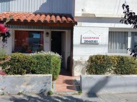 la casa de gales habitación privada con baño, privát v destinácii Puerto Madryn