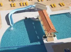 #150 Praia da Rocha by Home Holidays