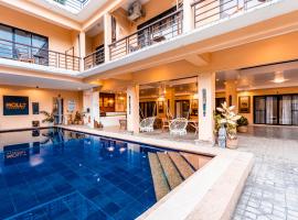 ํธ์๋ฅดํ ๊ฐ๋ ๋ผ์ ์์นํ ํธํ
Molly Resorts