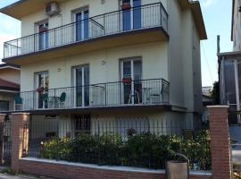Appartamento ROYAL, hotelli kohteessa Gatteo a Mare