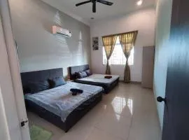 Sayang-Sayang Homestay $CRAZY OFFER$ 4R2B