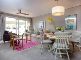 Western Court Sidmouth close to town and beach, апартаменти у місті Сідмут