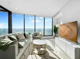 The Seabreeze - Beachfront 67F Sunset 2 Bedroom Skyhome with Netflix & Pool