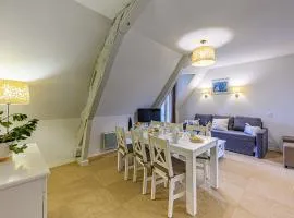 Apartment Château De Kergonano-19 by Interhome