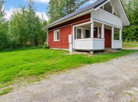 Holiday Home Saunamökki 3 by Interhome, cabaña o casa de campo en Karvio