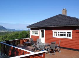 Chalet Heggland Huset - FJH616 by Interhome, hotel with parking in Heggland