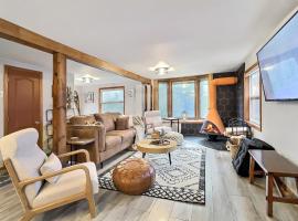 Maples Retreat - 2 Acres - Fireplace, hotel em Ellicottville