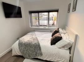 En-suite Room with Independent Entrance., B&B i Edinburgh