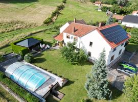 Haus Lieteblick, hotel com piscina em Kupfersuhl