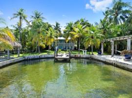 LIttle Bay Lower, huoneisto kohteessa Islamorada