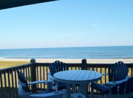 Living the Dream on the beach!, cabana o cottage a Carolina Beach
