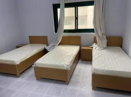 Bedspce Available Sharjah, appartement à Charjah