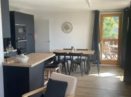 Appartement de charme 4 pièces, 8 pers, balcon, proche pistes et centre, Vallandry - FR-1-411-875