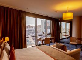 Parkside Hotel & Apartments, hotel in Bakoe