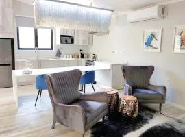 Waterside Cottages & Villas - Self Catering、ハボローネのコテージ