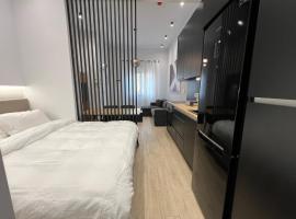B Luxury Studio, hotel de lujo en Alejandr&oacute;polis