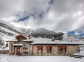 Posada Real Pajares, hotel cerca de Fuente la Reina, Pajares