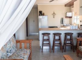 Country Side Cottage @ Low's Creek, hotel near Sondeza Nature Reserve, Lows Creek