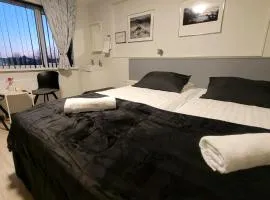 B&B Guesthouse - Bed and Breakfast Keflavik Centre