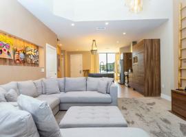 4 Suites - 5 min from Disney - w Jacuzzi 7557