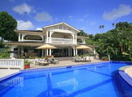 Beautiful 5-Bedroom Villa Ashiana in Marigot Bay villa, hotel i Marigot Bay