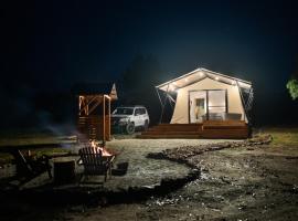 Akuna Estate - Luxury Glamping Experience, lantligt boende i Excelsior