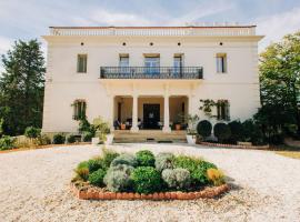 New! 5bed & 5bath Villa close the sea and Ceret, holiday home in Saint-Jean-Pla-de-Corts